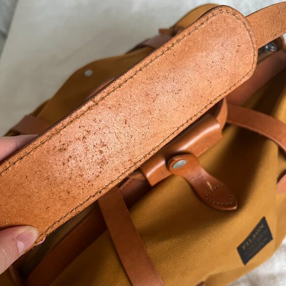 Filson Small Rugged Twill Duffle Bag — Chessie Tan - Picture 6 of 13